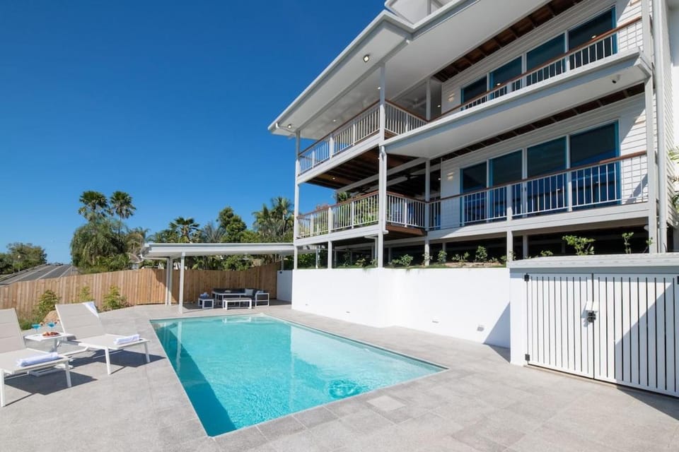 Airlie On Airlie House in Airlie Beach
