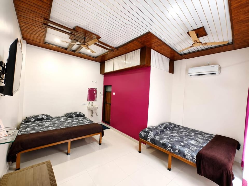 Hotel Matheran valley view Ovi holiday Cottage Hotel in Maharashtra