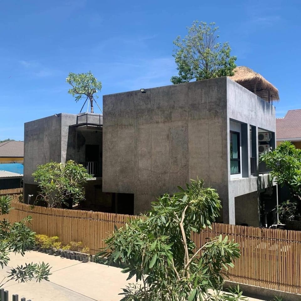 Property building, Garden view