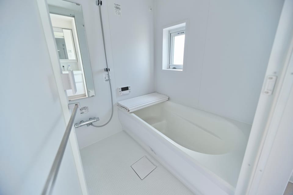 Bathroom, Bath