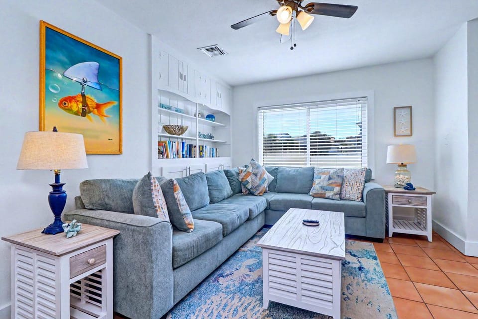 Beachy Keen Cottage House in Belleair Beach