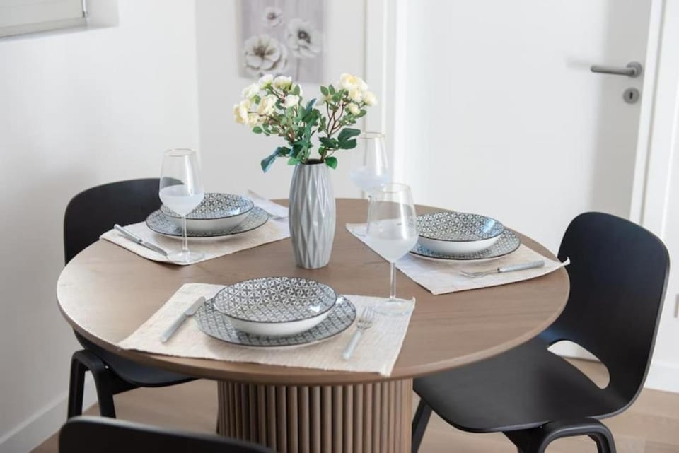 Decorative detail, Dining area