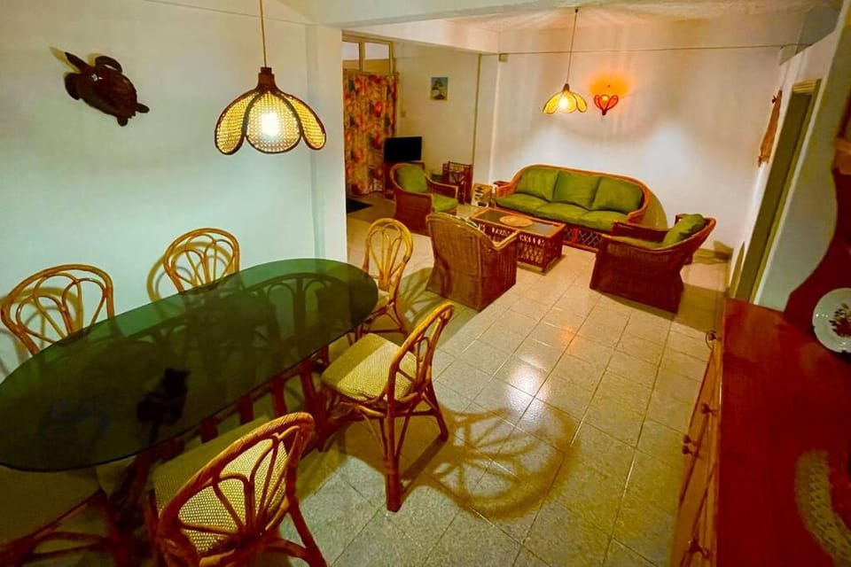 Lovely 2-bedroom condo close to the beach… Apartment in Trou-aux-Biches