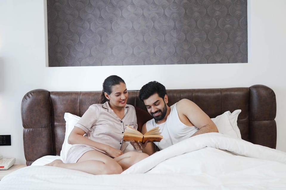 Bed, People, Bedroom, Guests, group of guests