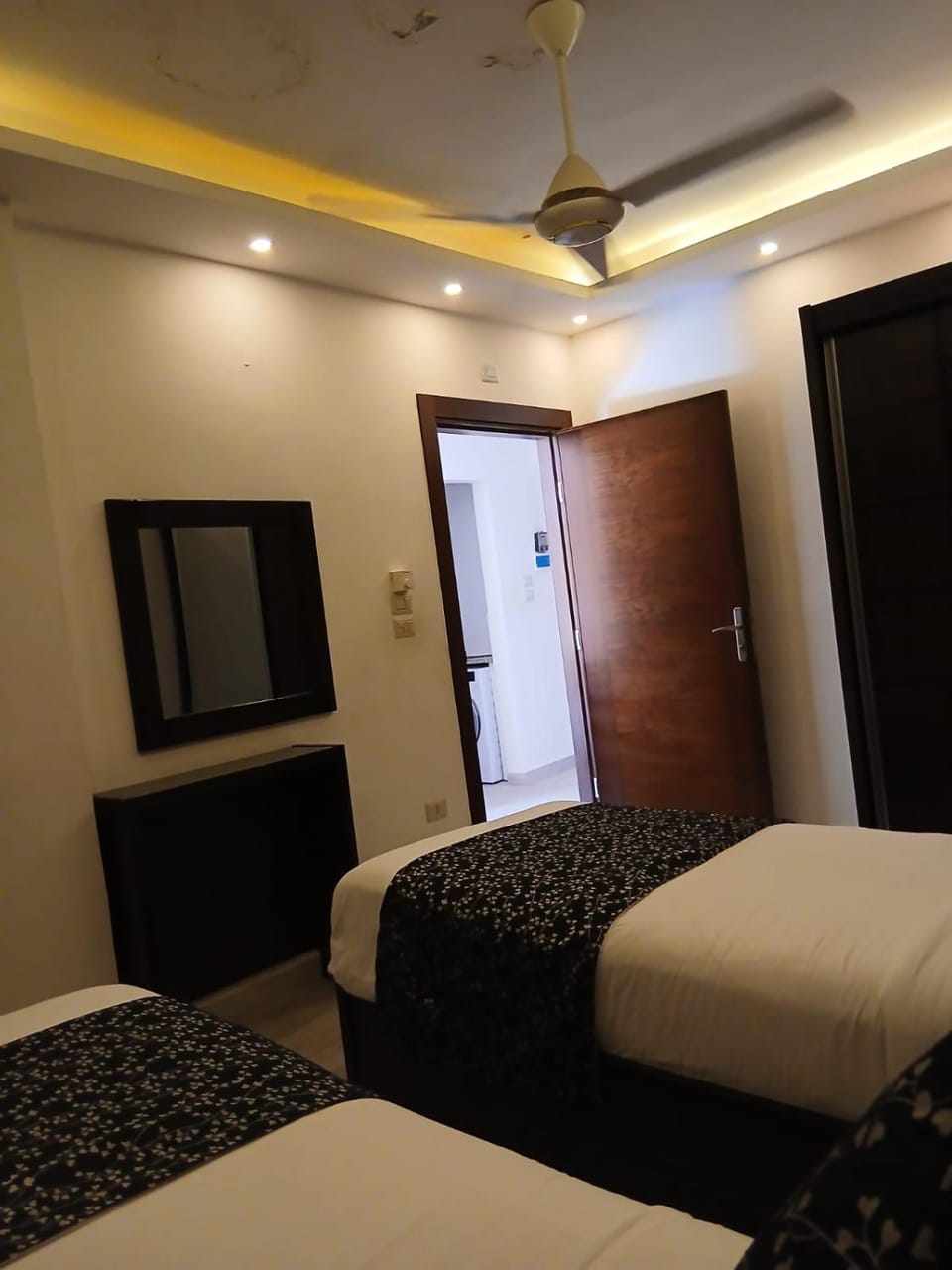 Alweibdeh Corner Apartment Apartment in Africa