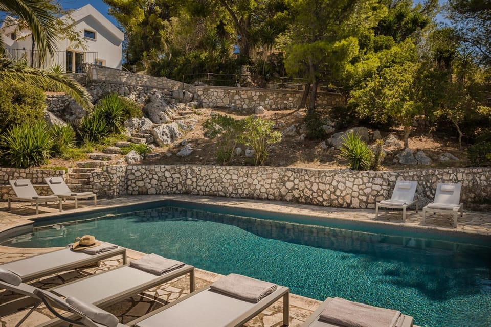 Day, Natural landscape, Garden view, Pool view, Swimming pool, sunbed
