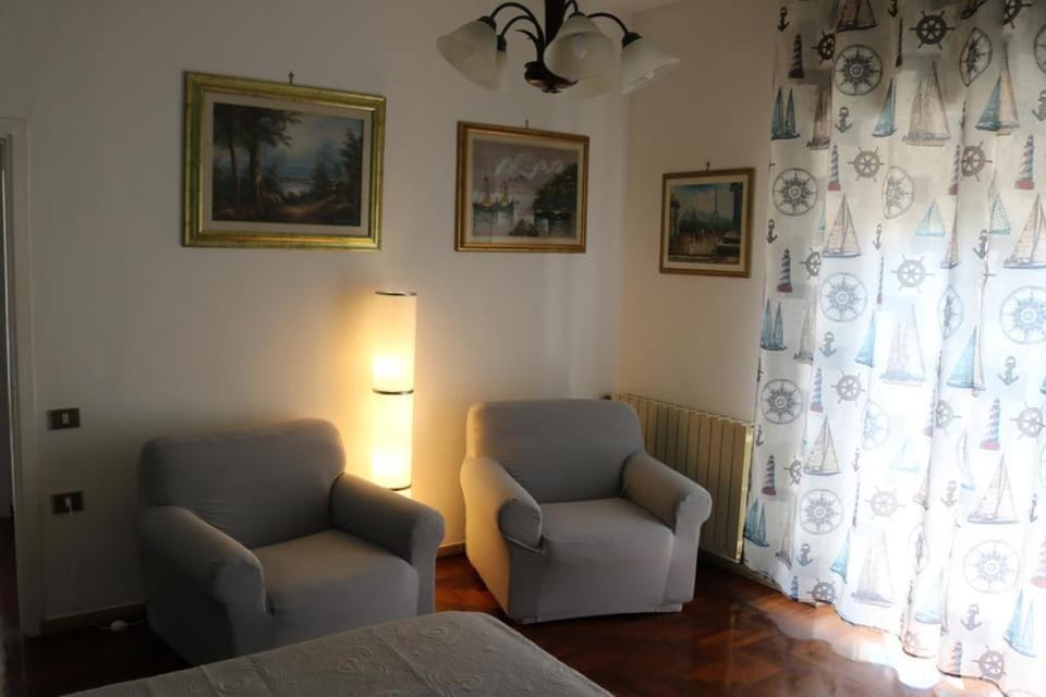 ROSSINI APARTMENT FRONTE MARE Apartment in Follonica