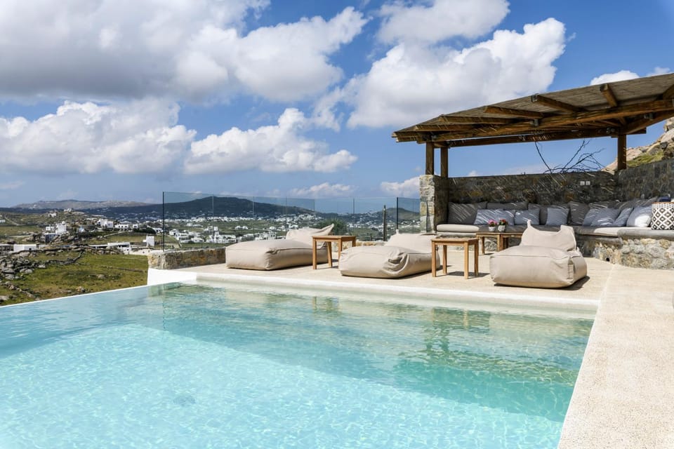Patio, View (from property/room), Seating area, Pool view, Swimming pool, sunbed