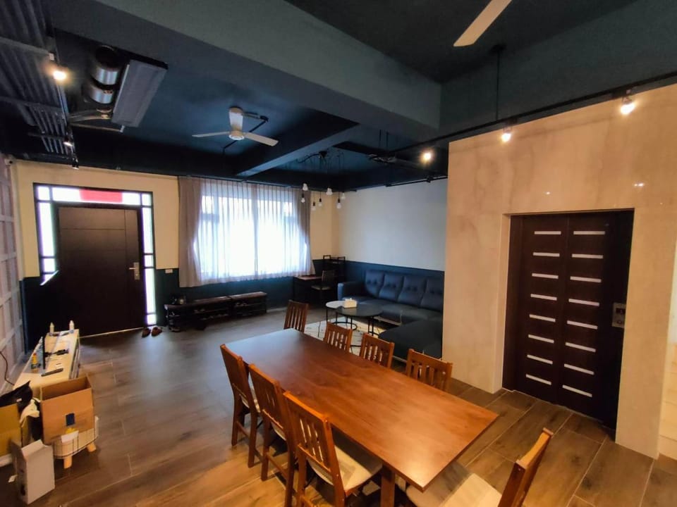 Living room, Dining area, Internal: Not applicable to any particular room