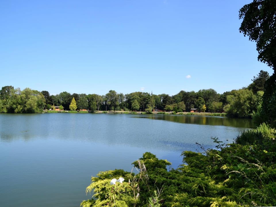 Property building, Lake view