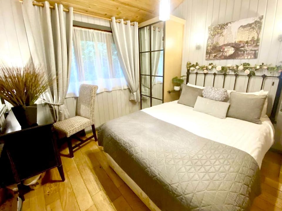 Property building, Bedroom