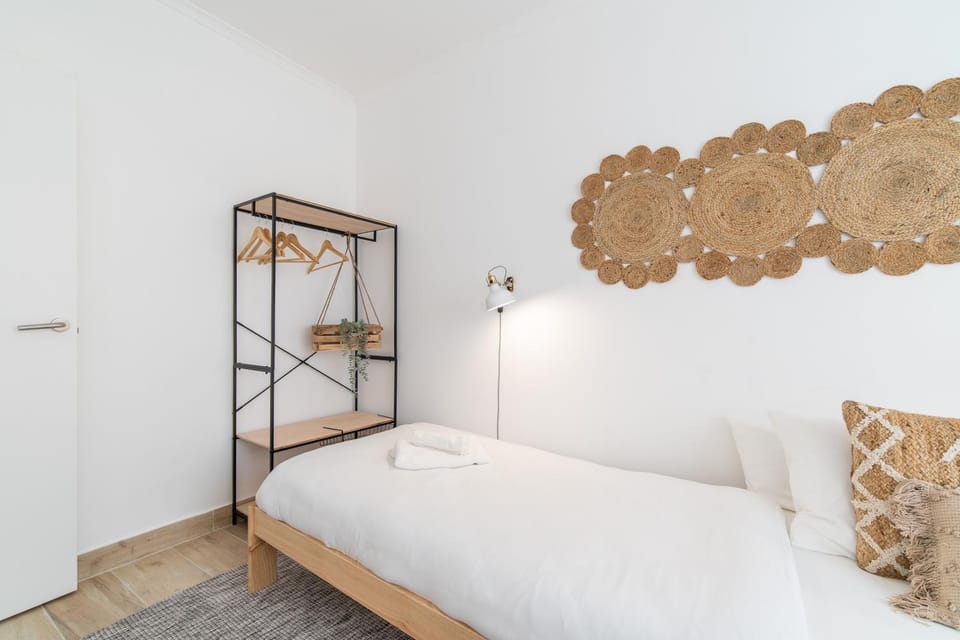 Bed, Photo of the whole room, Bedroom, wardrobe