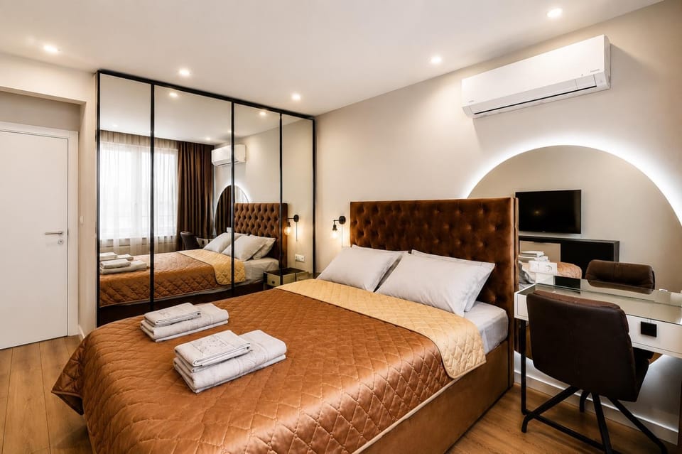 GRAN CAPITAL City View Workspace & FREE PARKING Apartment in Sofia