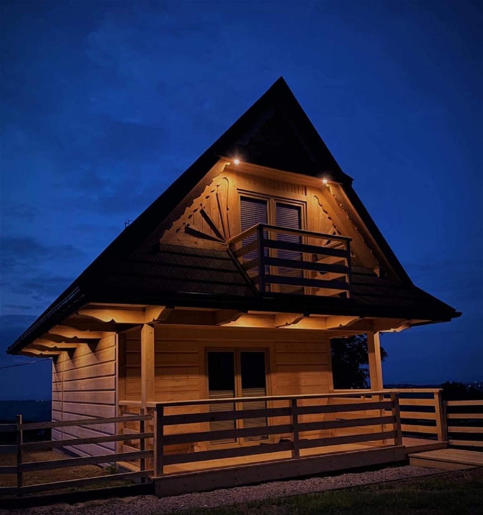 Property building, Night