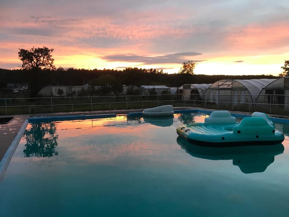 Swimming pool