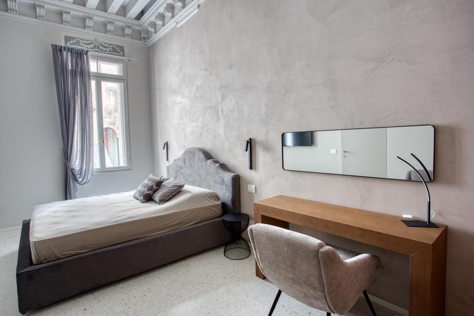 Palazzo Bonvicini 10 Apartment in Venice