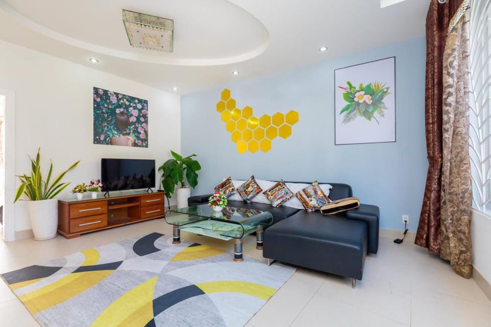 Communal lounge/ TV room, TV and multimedia, Seating area, Evening entertainment