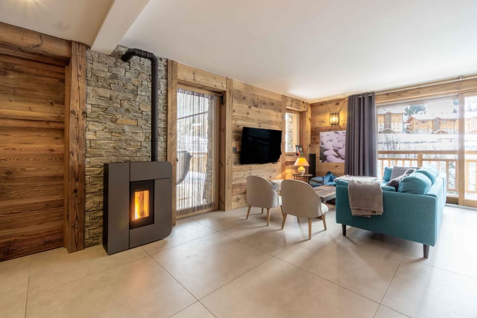 Property building, Living room