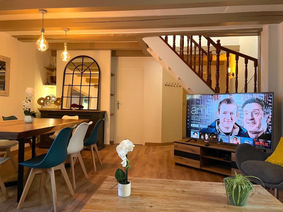 Property building, Living room, Seating area