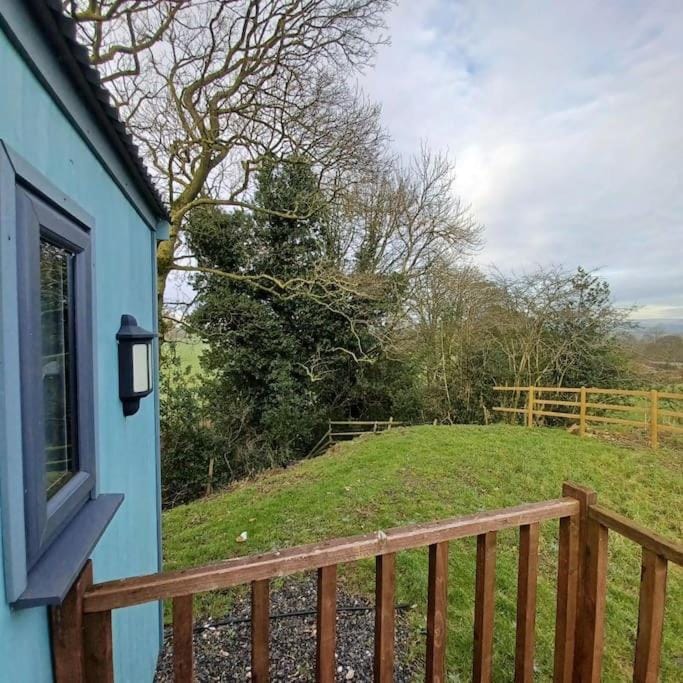 The Shepherd's Delight Apartment in Staffordshire Moorlands District