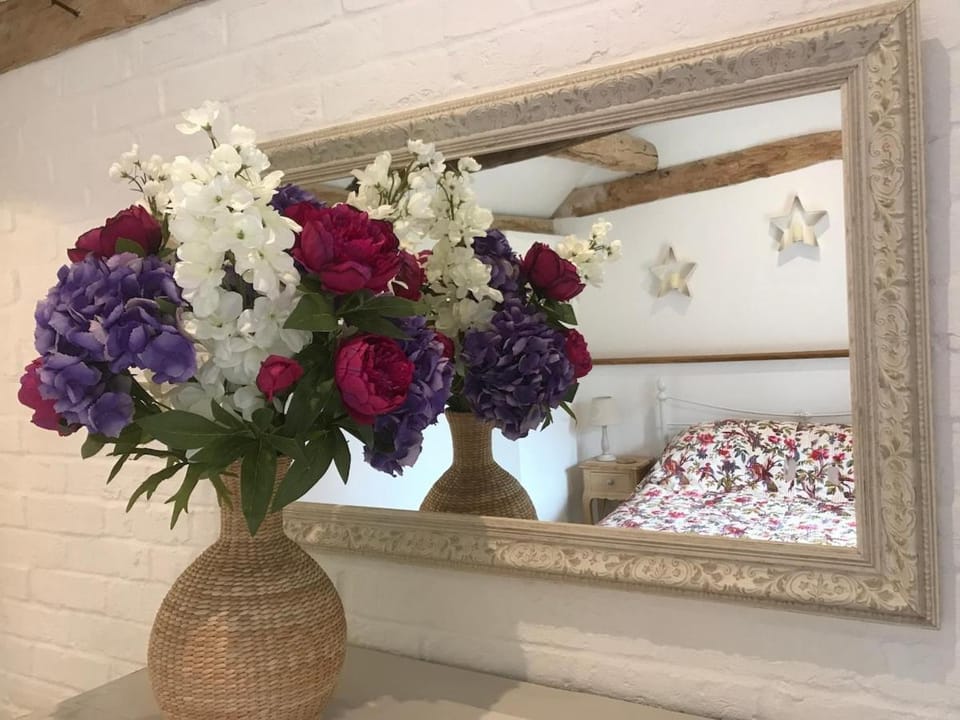 The Studio Bed and Breakfast in Wisborough Green