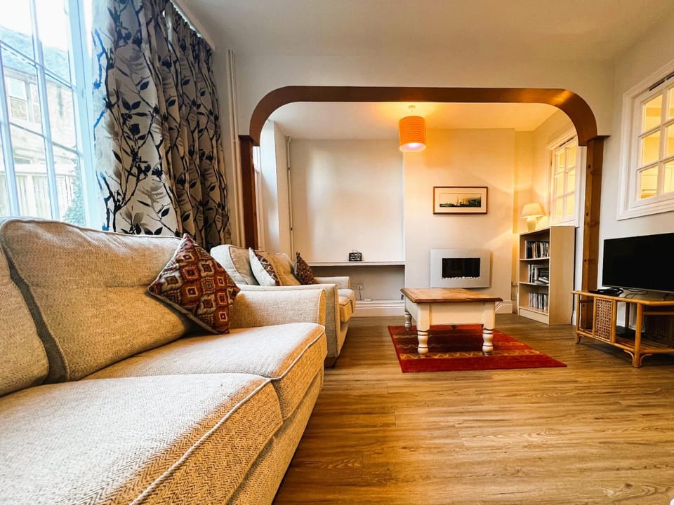 Communal lounge/ TV room, Living room