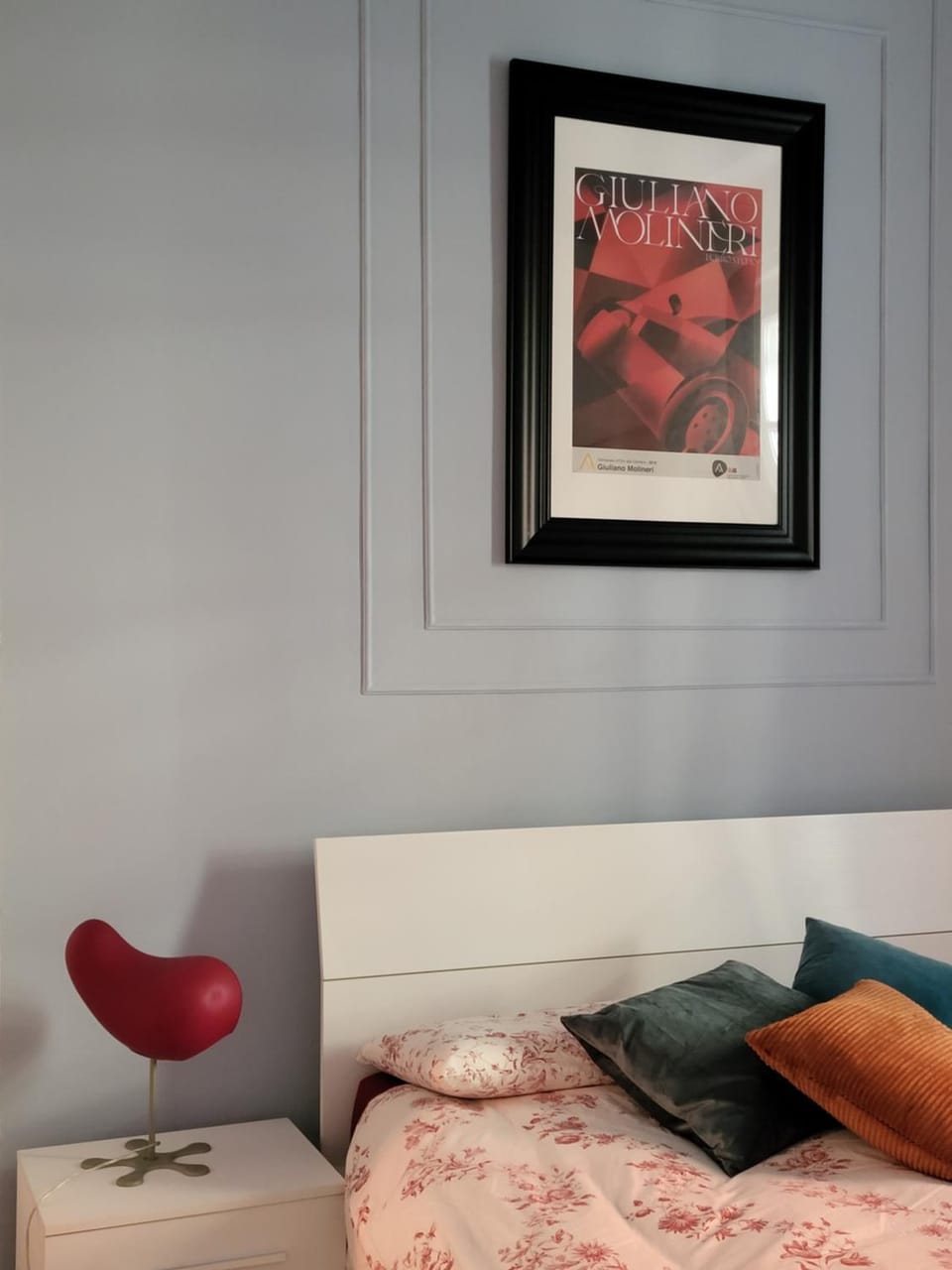 Bed, Decorative detail, Bedroom