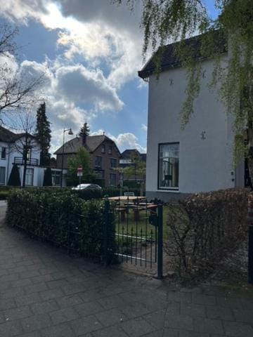 Luxe kamer in stadsvilla, gratis parkeren! Bed and Breakfast in Overijssel (province)