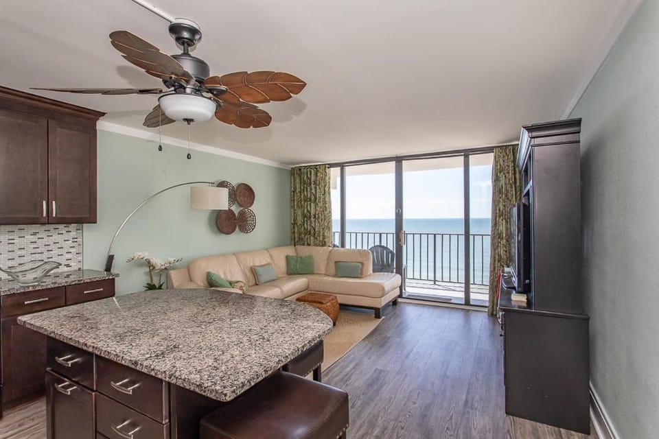 ROYAL GARDEN RESORT 903 condo Apartment in Garden City