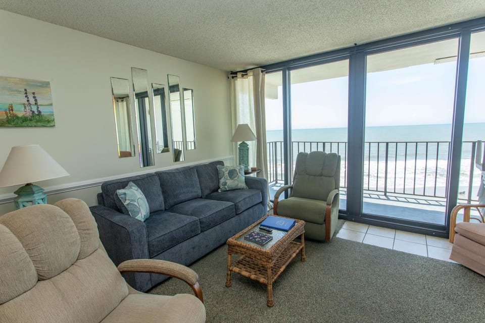ROYAL GARDEN RESORT 510 condo Apartment in Garden City