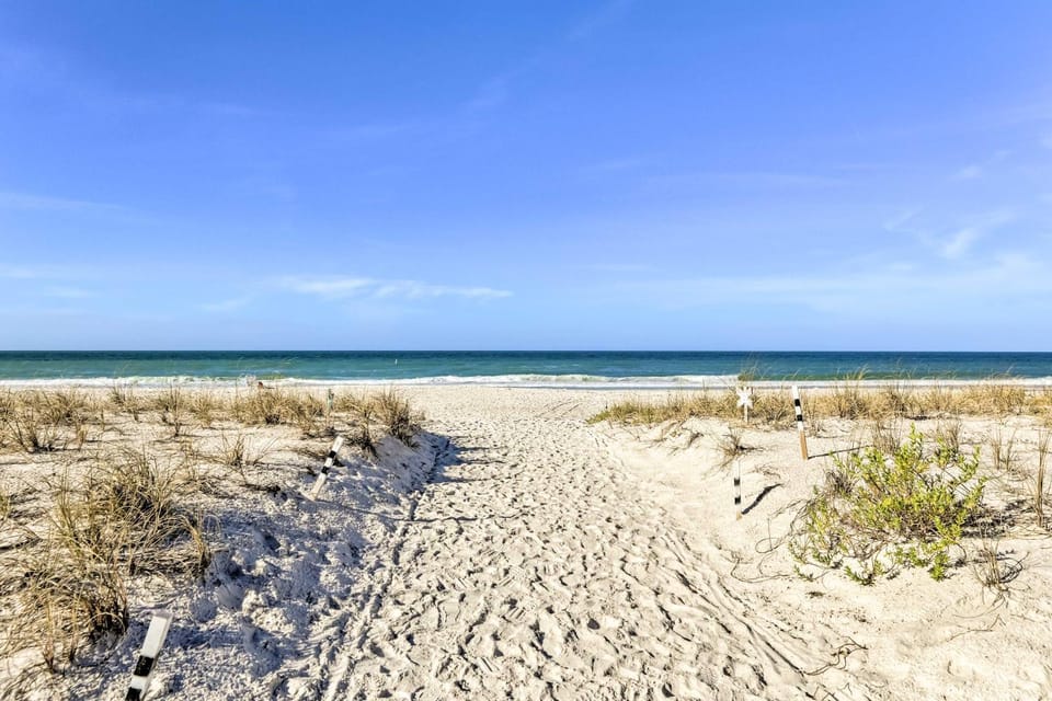 Walk to Ocean: Bradenton Beach Condo w/ Patio House in Bradenton Beach