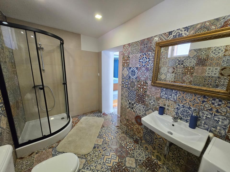 Shower, Bathroom