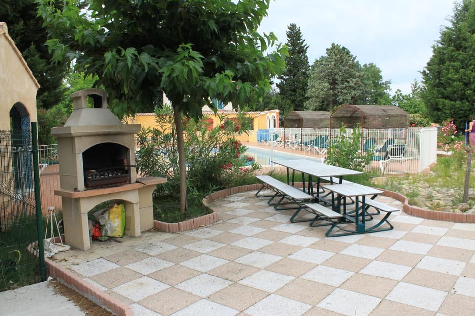 Garden, Dining area, Garden view