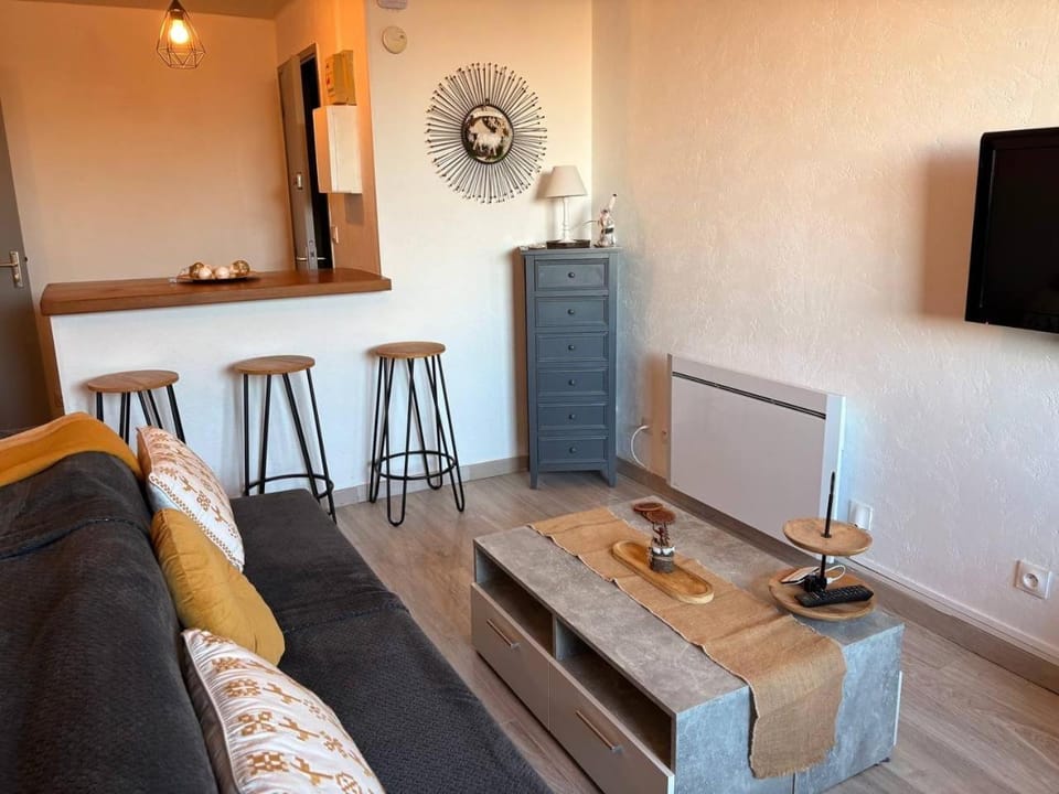 Le clin d'oeil sur le port. Apartment in Gruissan