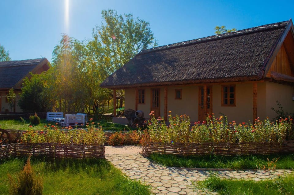 Property building, Natural landscape, Garden view