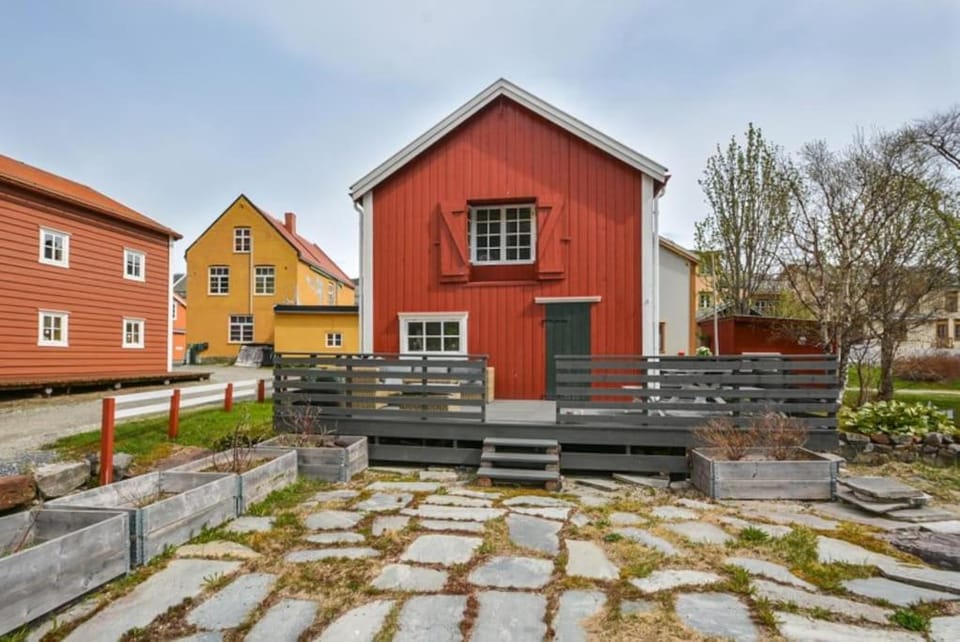 Sjøgata Riverside Rental and Salmon Fishing Hotel in Nordland, Norway
