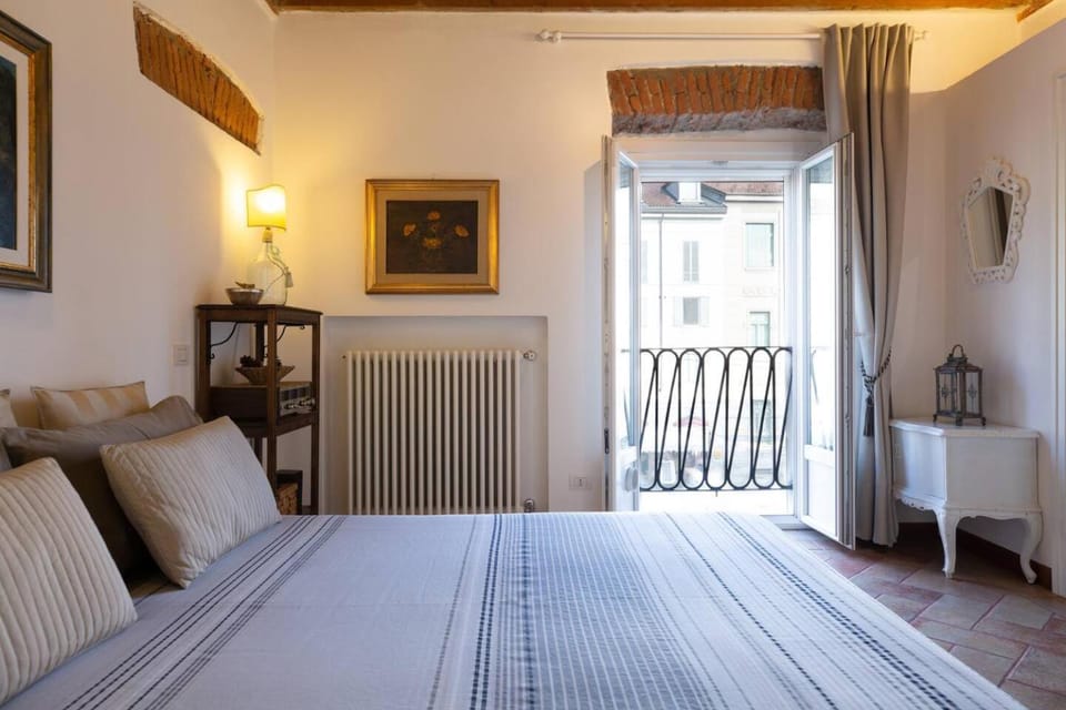 Bed, Bedroom, River view, River view