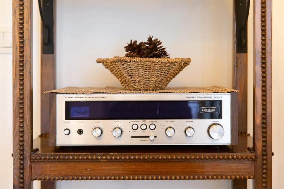 Decorative detail, Bedroom, Entertainment