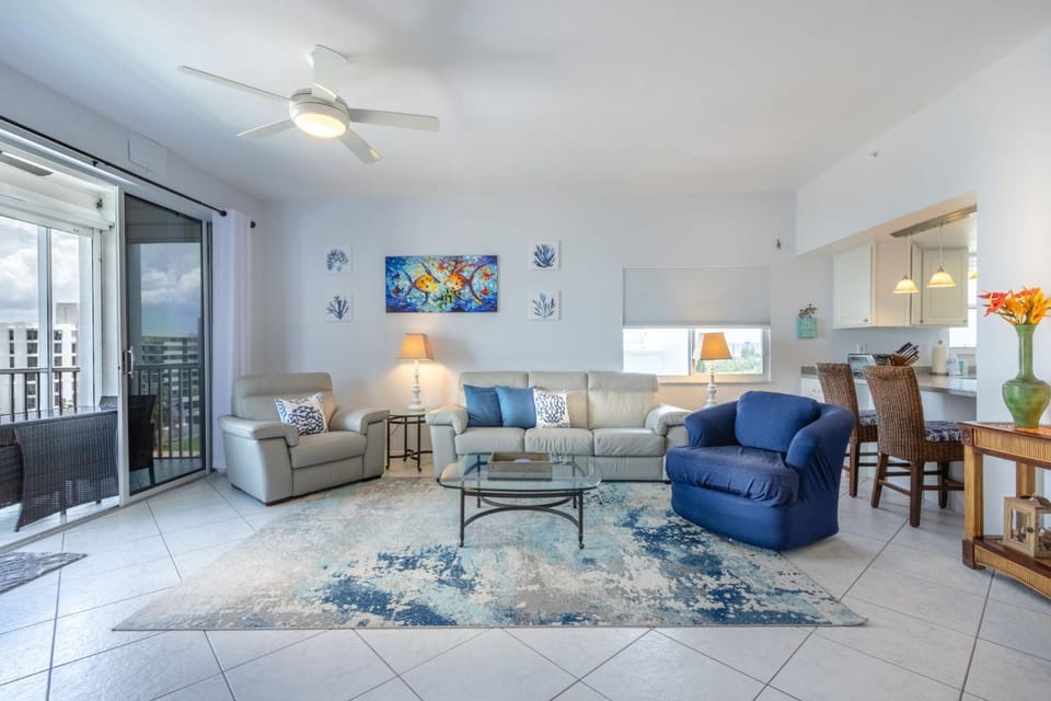 Casa Marina 654 - 4321 Bay Beach Lane condo Apartment in Estero Island