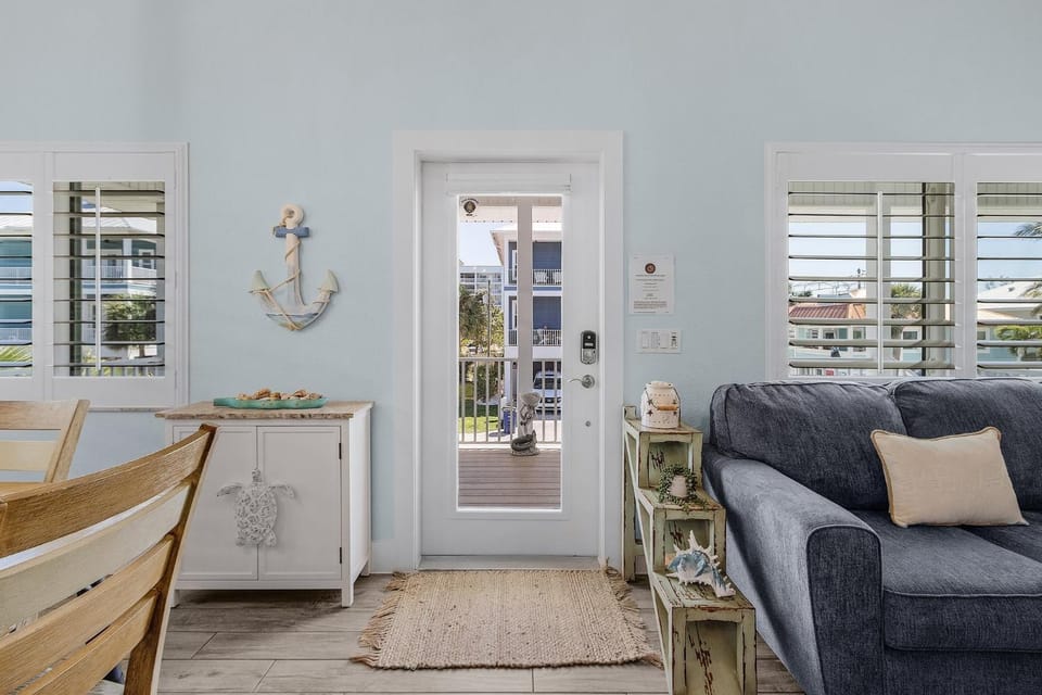 Welcome to Mermaid Bay Vacation Rental - 261 Delmar home House in Estero Island