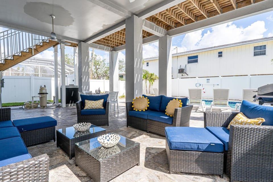 Welcome to 5541 Palmetto Street - New Build! Grab it NOW! home House in Estero Island