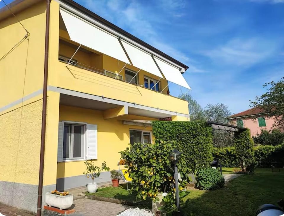 Property building, Garden view