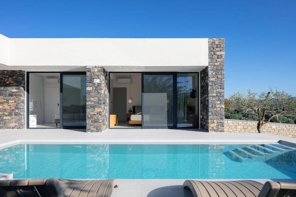 Black Caviar Villa in Crete