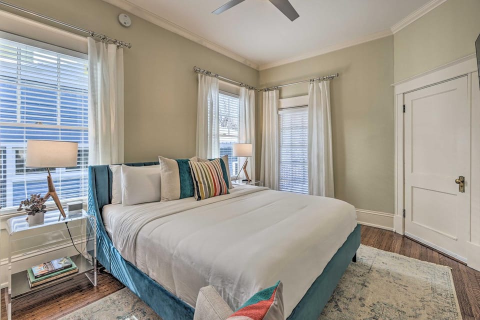 Bright Apartment 3 Mi to Downtown Birmingham! Apartment in Birmingham