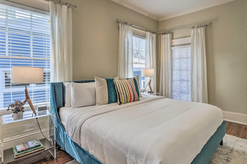 Bright Apartment 3 Mi to Downtown Birmingham! Apartment in Birmingham