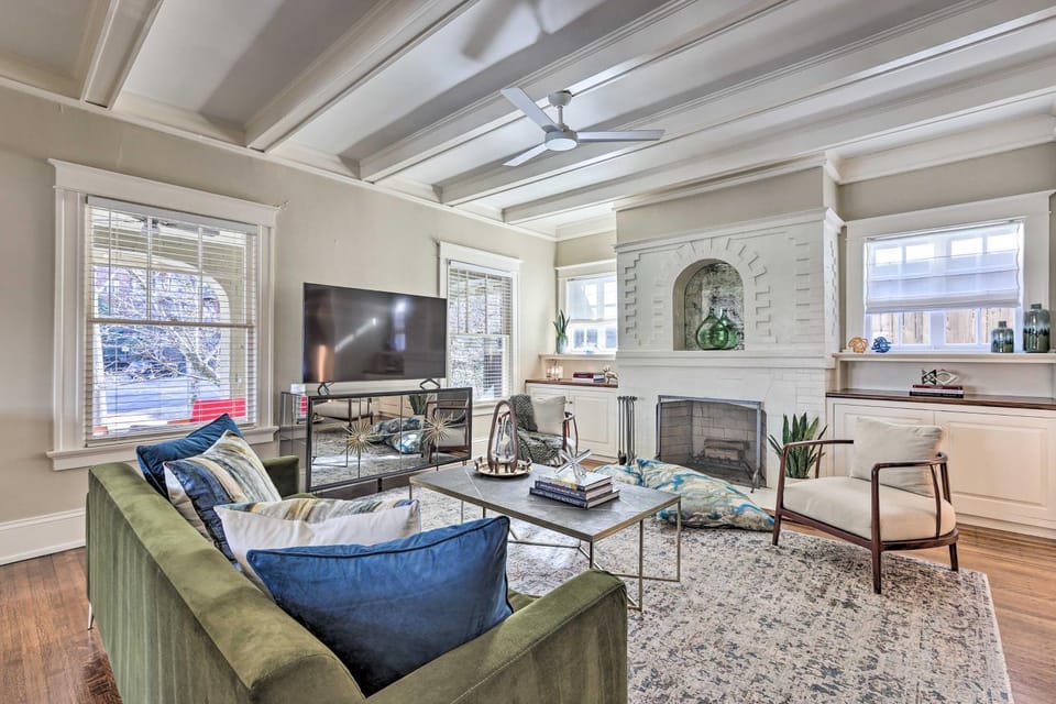 Immaculate Birmingham House w/ Covered Porch! House in Birmingham