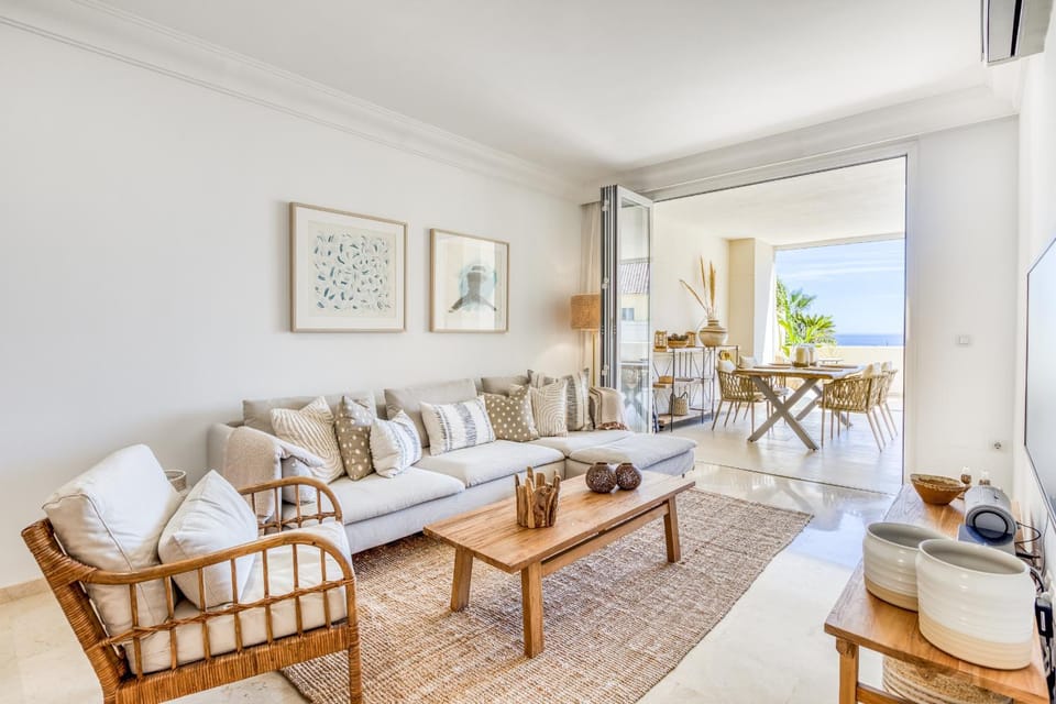 View (from property/room), Balcony/Terrace, Living room, Dining area, locker
