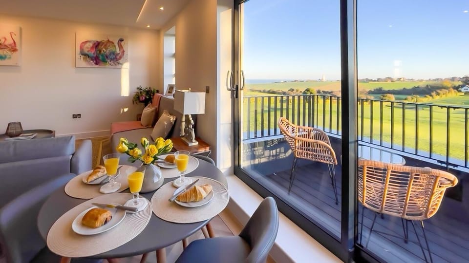Dining area, Sunrise, Sunset