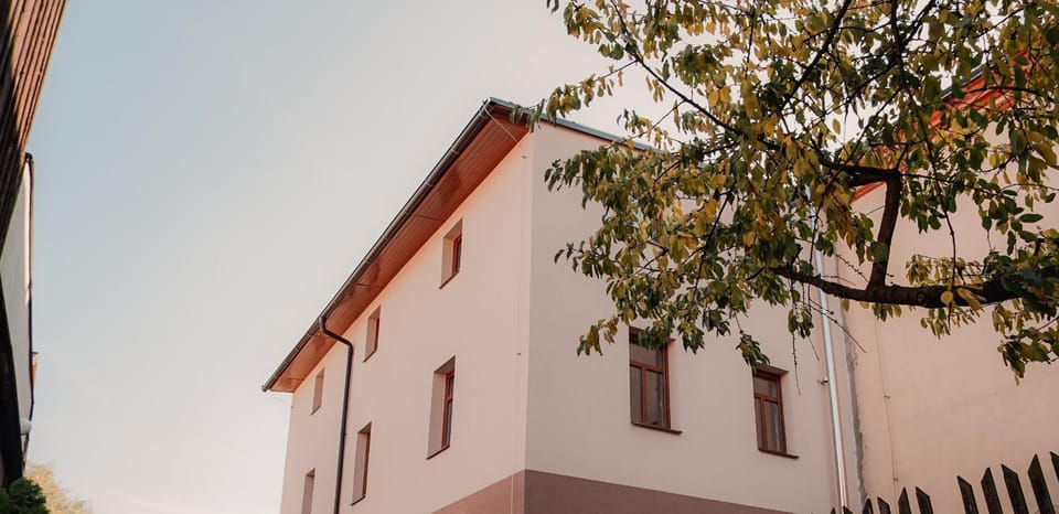 Property building, Day