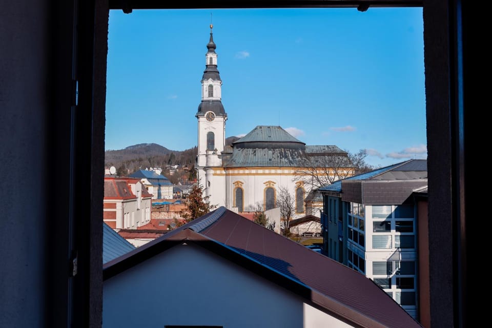 Property building, Day, City view, Landmark view